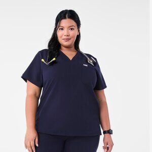 Figs Catarina Short Sleeve V-Neck Scrubs Top in Navy Blue Size XXL